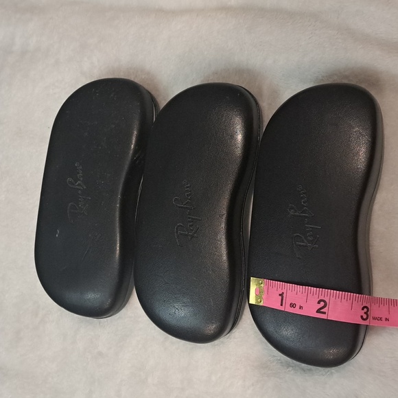 Bundle Of Ray-Ban Sunglass Cases - Picture 11 of 12
